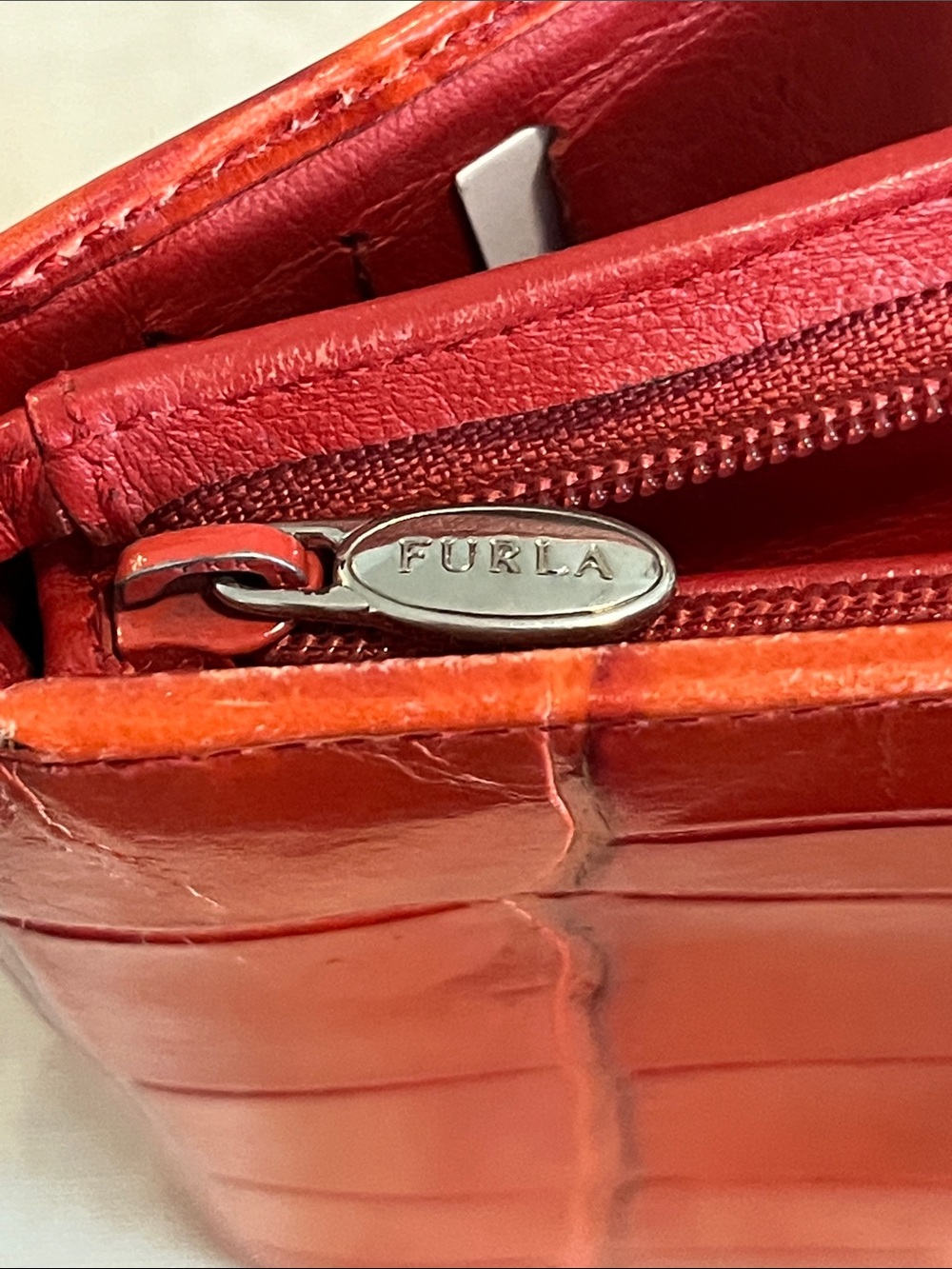FURIA Orange Croc-Embossed Leather Wallet - Picture 9 of 11